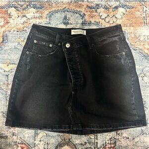 Abercrombie & Fitch - Black Denim Mini Skirt (Curve Love)